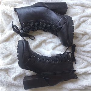 Heeled lace-up leather boots!